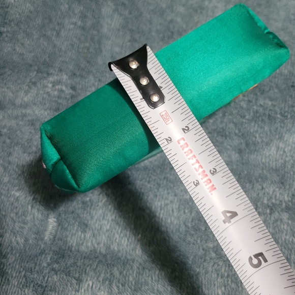 Silk embroidered clutch/ makeup bag - Picture 6 of 6